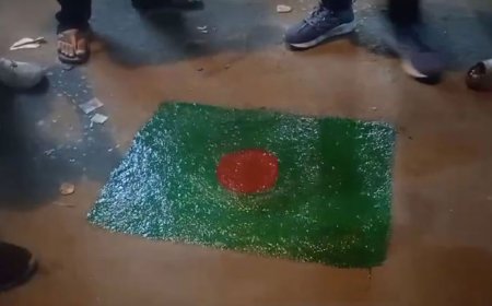 পশ্চিমবঙ্গে বাংলাদেশের পতাকা অবমাননা, গ্রেপ্তার ৩