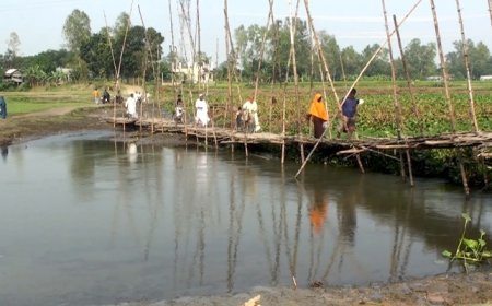 কেউ কথা রাখেনি ৫৩ বছরেও হয়নি ব্রিজ