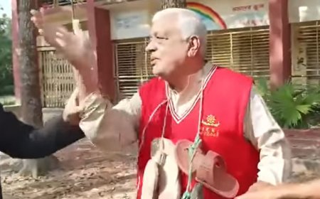 মুক্তিযোদ্ধার গলায় জুতার মালা, ভিডিও ভাইরাল