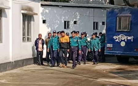 আশুলিয়ায় ৬ ছাত্রের মরদেহ পুড়িয়ে ফেলার ঘটনায় কারাগারে পুলিশ সদস্য মুকুল