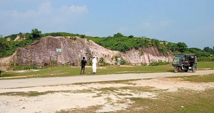 পর্যটনের অপার সম্ভাবনা দুর্গাপুরের সাদা মাটির পাহাড়