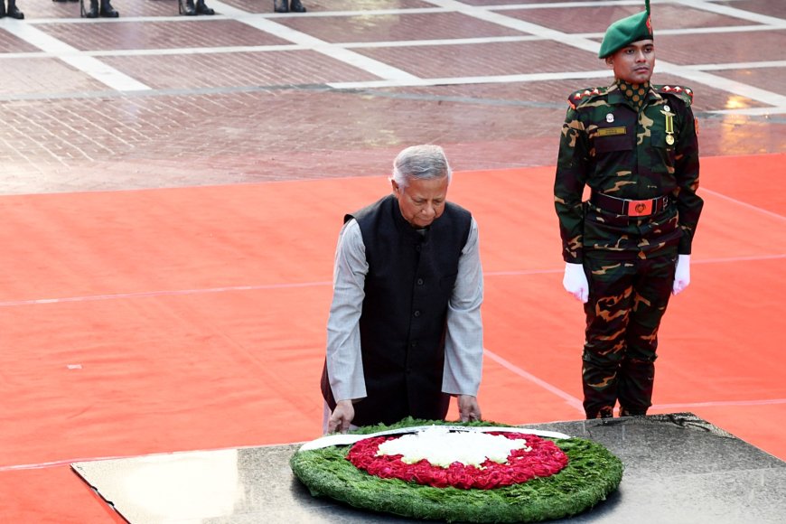 শহিদ বুদ্ধিজীবীদের প্রতি প্রধান উপদেষ্টার শ্রদ্ধা