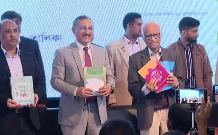 শতভাগ বই দিতে না পারায় শিক্ষা উপদেষ্টার দুঃখপ্রকাশ