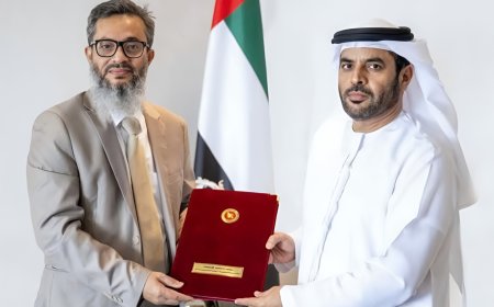 আমিরাতে নবনিযুক্ত রাষ্ট্রদূত তারেক আহমেদ এর প্রয়োজনীয় দলিল পেশ