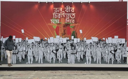 বাণিজ্যমেলায় দর্শনার্থীদের মন ছুঁয়েছে ‘জুলাই চত্বর’