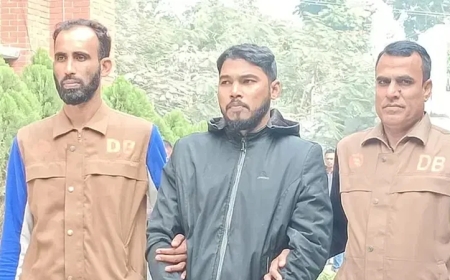 ময়মনসিংহে অস্ত্রসহ ছাত্রদল নেতা আটক, ছিনিয়ে নেয়ার চেষ্টা