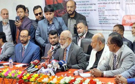 দ্রুত নির্বাচন দিয়ে জনগণের ক্ষমতা ফিরিয়ে দিন : খন্দকার মোশাররফ