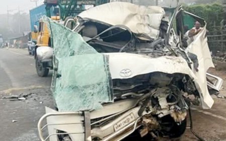 কক্সবাজার সৈকত ভ্রমণে যাওয়ার পথে দুর্ঘটনা, নিহত ২