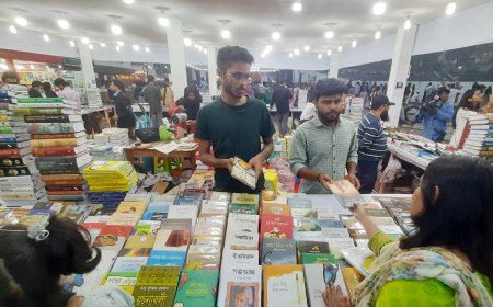 অমর একুশে বইমেলার তৃতীয় দিনে এসেছে ৩২ নতুন বই