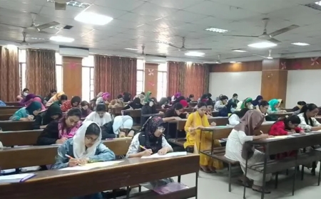 জাবির ভর্তি পরীক্ষায় প্রশ্নপত্রে ত্রুটি, ৮০টি প্রশ্নের জায়গায় ৭৮টি