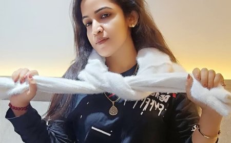 "আতরবিবি" হয়ে বড় পর্দায় হাজির হচ্ছেন ফারজানা সুমি