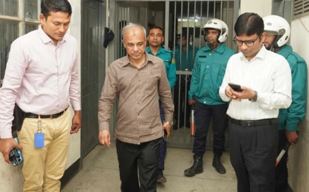 আইনশৃঙ্খলা বাহিনীকে সতর্ক ও সজাগ থাকার নির্দেশ স্বরাষ্ট্র উপদেষ্টার