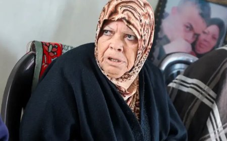 গাজায় ৩০ বছর ধরে ছেলের অপেক্ষায় বৃদ্ধা মা