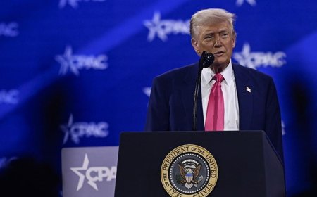 ‘নাম প্রকাশে অনিচ্ছুক’ সূত্র ব্যবহার করলেই মামলা, হুঁশিয়ারি ট্রাম্পের