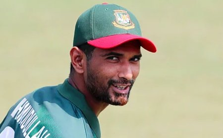 বিসিবির কেন্দ্রীয় চুক্তি থেকে মাহমুদউল্লাহ রিয়াদের নাম প্রত্যাহার