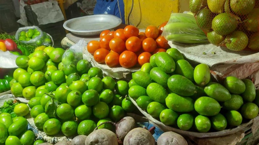 গাইবান্ধায় রমজানে বেড়েছে লেবু, শসা ও বেগুনের দাম