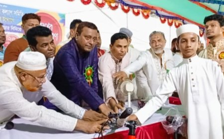পাঁচ ওয়াক্ত নামাজ পড়ে পুরস্কার পেল সাভারের ৬৩ শিশু-কিশোর