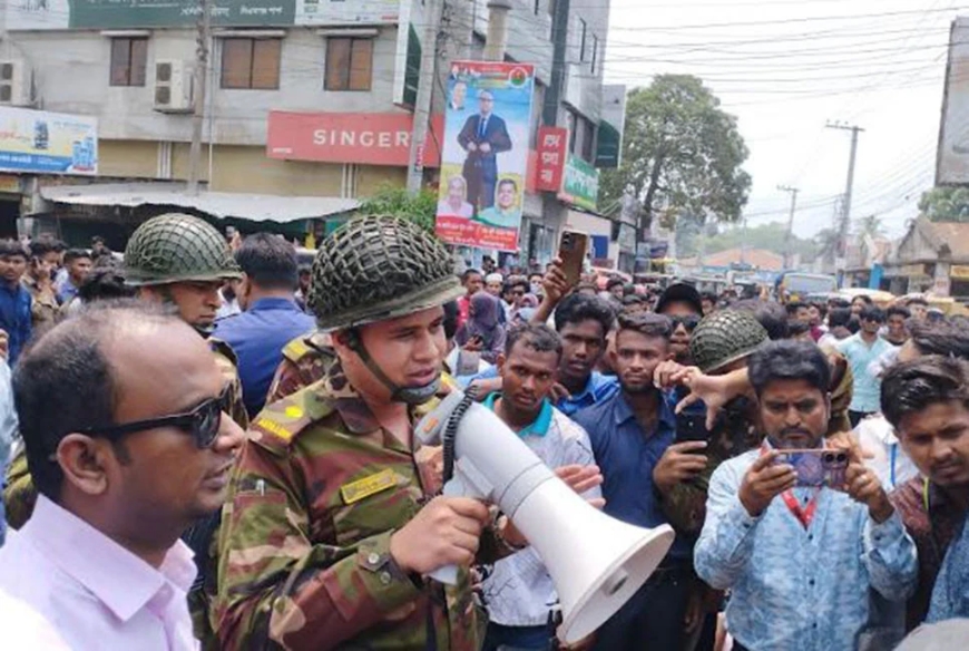 সিরাজগঞ্জে পলিটেকনিক শিক্ষার্থীদের রোড ব্লকেড কর্মসূচি পালন