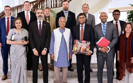 কানাডাকে বিনিয়োগ সম্পর্ক শক্তিশালী করার আহ্বান প্রধান উপদেষ্টার