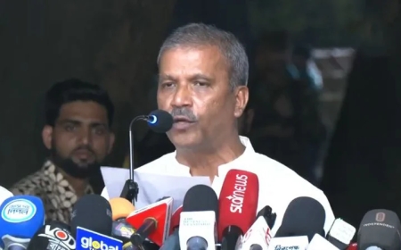 দেশের রাজনীতিতে আওয়ামী লীগের কার্যক্রম নিষিদ্ধ