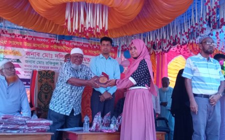 ঘোড়াঘাটে উচ্চ মাধ্যমিক পরিক্ষার্থীদের বিদায় ও সাংস্কৃতিক অনুষ্ঠান