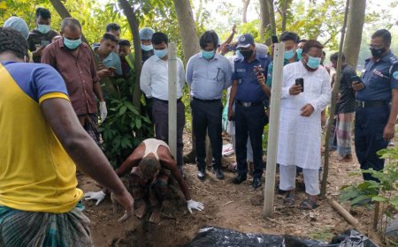 গণ-অভ্যুত্থানে পুলিশের গুলিতে শহীদ নোয়াখালীর শাওনের মরদেহ উত্তোলন