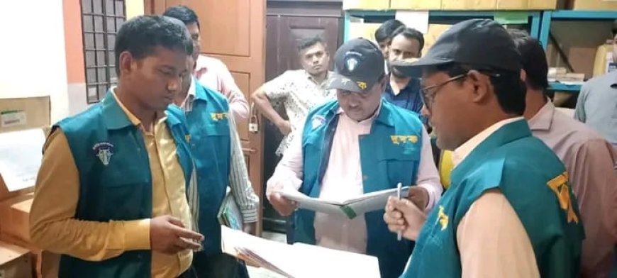 নীলফামারী জেনারেল হাসপাতালে দুদকের অভিযান