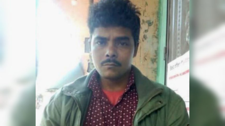 ঝালকাঠিতে স্কুল শিক্ষককে প্রকাশ্যে মারধর, থানায় জিডি
