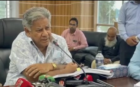 ঐতিহ্য ধরে রাখতে শিমুলিয়া ঘাটে ফের চালু হচ্ছে ফেরি : উপদেষ্টা সাখাওয়াত হোসেন