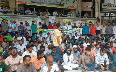 আজও বন্ধ নগরভবন, প্রধান ফটকে ইশরাক সমর্থকরা