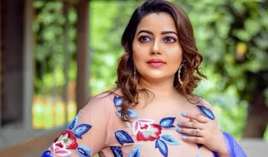 পরকীয়ায় সংসার ভাঙল কণ্ঠশিল্পী কনা
