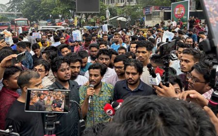 জড়িতদের গ্রেপ্তারে ২৪ ঘণ্টার আল্টিমেটাম দিয়ে শেষ হল ‘শাহবাগ ব্লকেড'