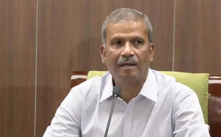 হাসিনার অপরাধ পাকিস্তানি হানাদার বাহিনীর চেয়েও জঘন্য : আইন উপদেষ্টা