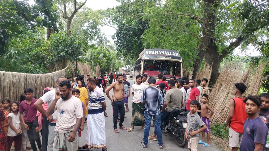 নগরকান্দায় বাসচাপায় নারীর মর্মান্তিক মৃত্যু, বিক্ষুব্ধ জনতার ভাঙচুর