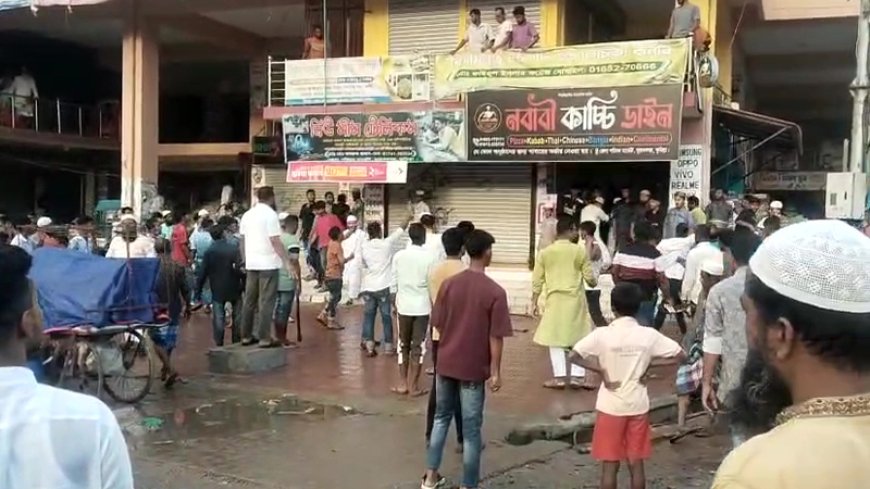 কুমিল্লায় উপদেষ্টা আসিফ সমর্থকদের সঙ্গে বিএনপি নেতাকর্মীদের সংঘর্ষ, আহত ৩০