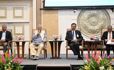 প্রবাসীদের রেমিটেন্সে অর্থনীতি মজবুত অবস্থায় ঘুরে দাঁড়িয়েছে : প্রধান উপদেষ্টা