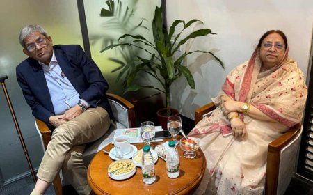 চিকিৎসার জন্য সস্ত্রীক ব্যাংকক গেলেন মির্জা ফখরুল