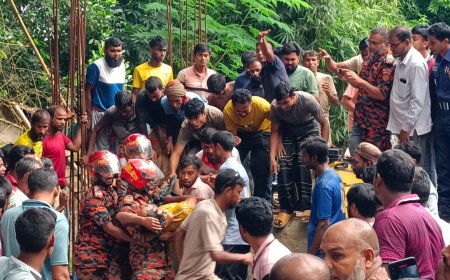পাবনায় সেপটিক ট্যাংকে আটকা পড়ে দুজনের মৃত্যু