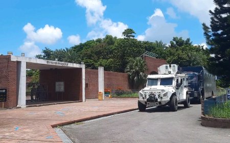 টুঙ্গিপাড়ায় বঙ্গবন্ধুর সমাধিতে শ্রদ্ধা জানাতে আসেনি কেউ
