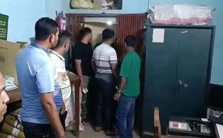 খুলনায় কৃষি ব্যাংকের ভল্ট ভেঙে টাকা লুট, এখনও গ্রেপ্তার নেই