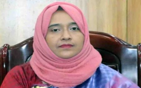 সৌদিতে নির্যাতিত নারীকে দেশে ফিরে এনে প্রশংসায় কুড়িগ্রামের জেলা প্রশাসক