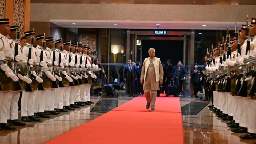 মালয়েশিয়ায় পৌঁছেছেন প্রধান উপদেষ্টা, পেলেন লালগালিচা সংবর্ধনা