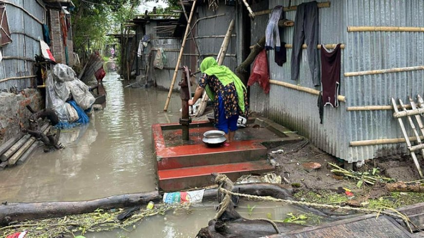 রাজশাহীতে নিম্নাঞ্চল প্লাবিত, বাড়িঘরে ঢুকেছে পানি