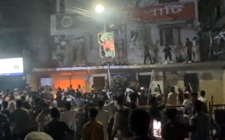 আবারও জাতীয় পার্টির কেন্দ্রীয় কার্যালয়ে ভাঙচুর-অগ্নিসংযোগ