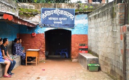 নেপালে সহিংস বিক্ষোভ, জেল ভেঙে পালাল শত শত কয়েদি