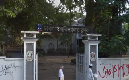 অনাস্থা জানিয়ে ঢাবি ক্লাব কেন্দ্র থেকে বের হয়ে গেছেন ছাত্রদলের পোলিং এজেন্টরা