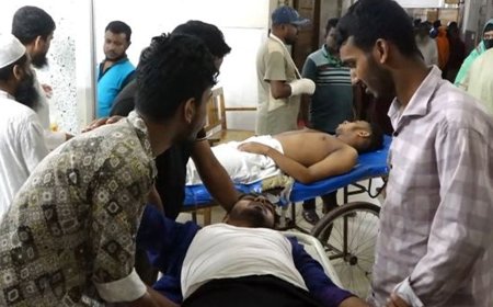 বরিশালে ছাত্রদল-শিবির সংঘর্ষে আহত ২৫