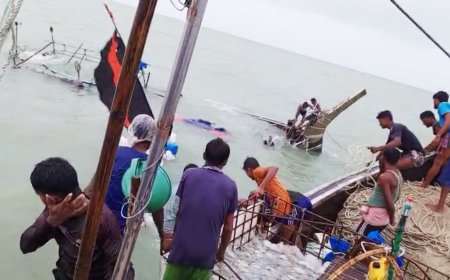 জলদস্যুরা ধাক্কা মেরে ডুবিয়ে দেয় ট্রলার, ২৪ ঘণ্টা সাগরে ভেসে ছিলেন ১৮ জেলে