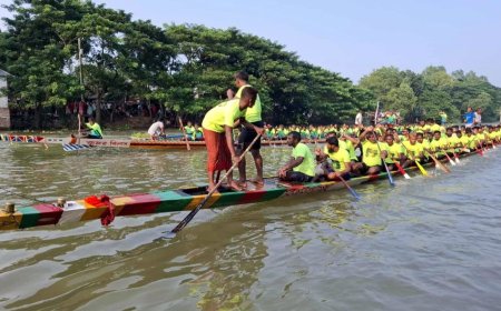 কাশিয়ানীর কুমার নদে দৃষ্টিনন্দন নৌকাবাইচ, হাজারো মানুষের ঢল