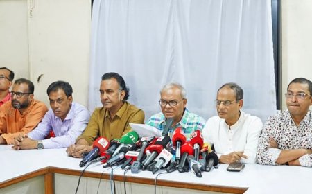 বিএনপি থেকে প্রার্থীদের সবুজ সংকেত দেয়ার তথ্য মিথ্যা : রিজভী